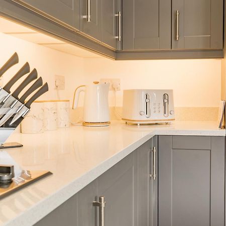 Beautifully Done 5 Bed Barn Conversion In Heswall - Sleeps Up To 10 Ngoại thất bức ảnh