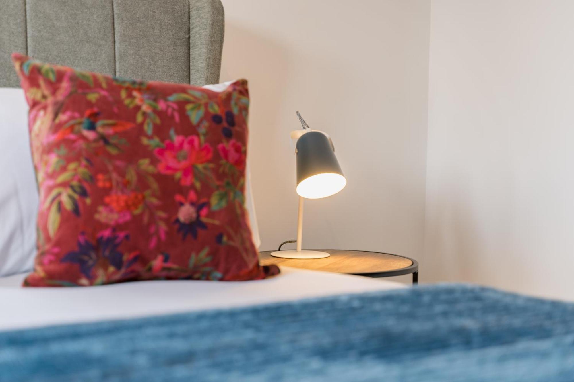 Beautifully Done 5 Bed Barn Conversion In Heswall - Sleeps Up To 10 Ngoại thất bức ảnh