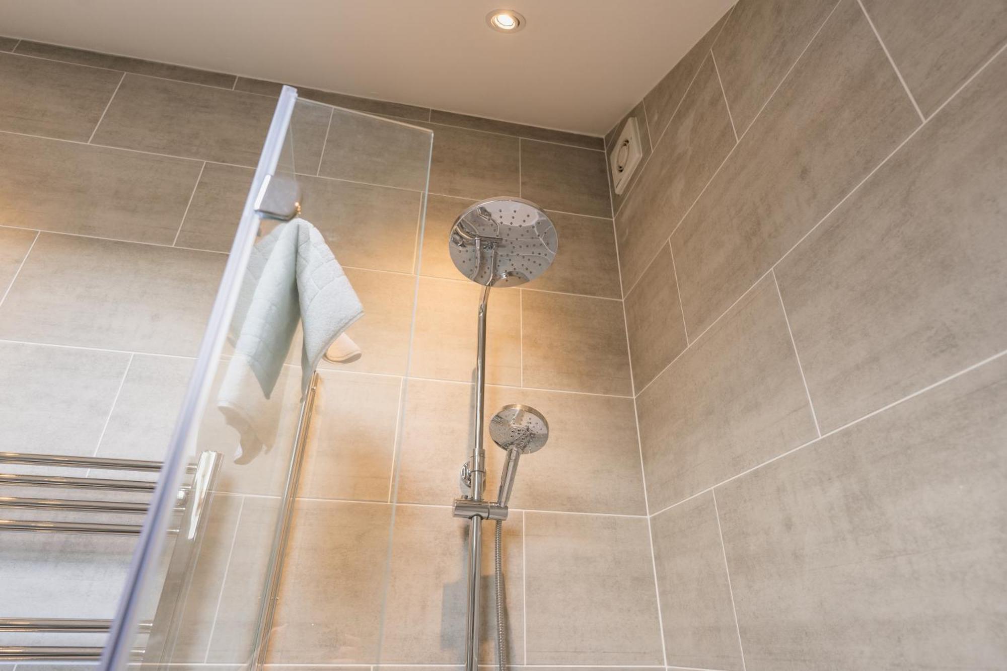 Beautifully Done 5 Bed Barn Conversion In Heswall - Sleeps Up To 10 Ngoại thất bức ảnh