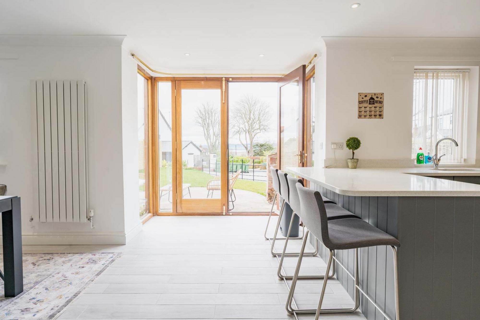 Beautifully Done 5 Bed Barn Conversion In Heswall - Sleeps Up To 10 Ngoại thất bức ảnh