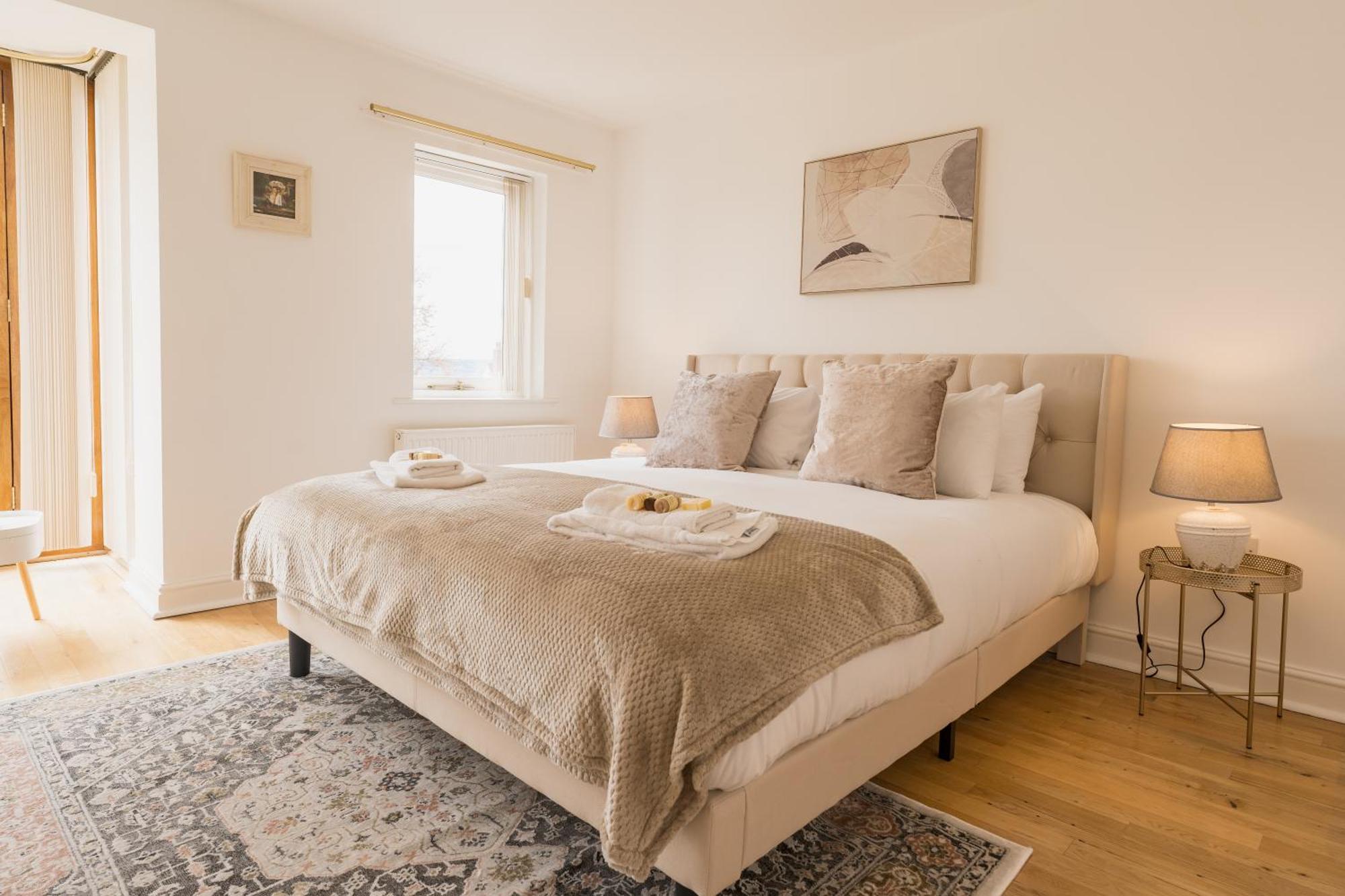 Beautifully Done 5 Bed Barn Conversion In Heswall - Sleeps Up To 10 Ngoại thất bức ảnh